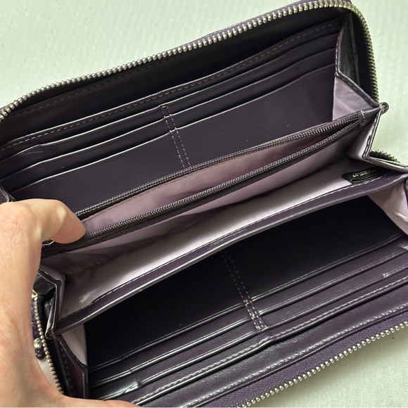 Authentic Coach Wallet - Picture 6 of 10